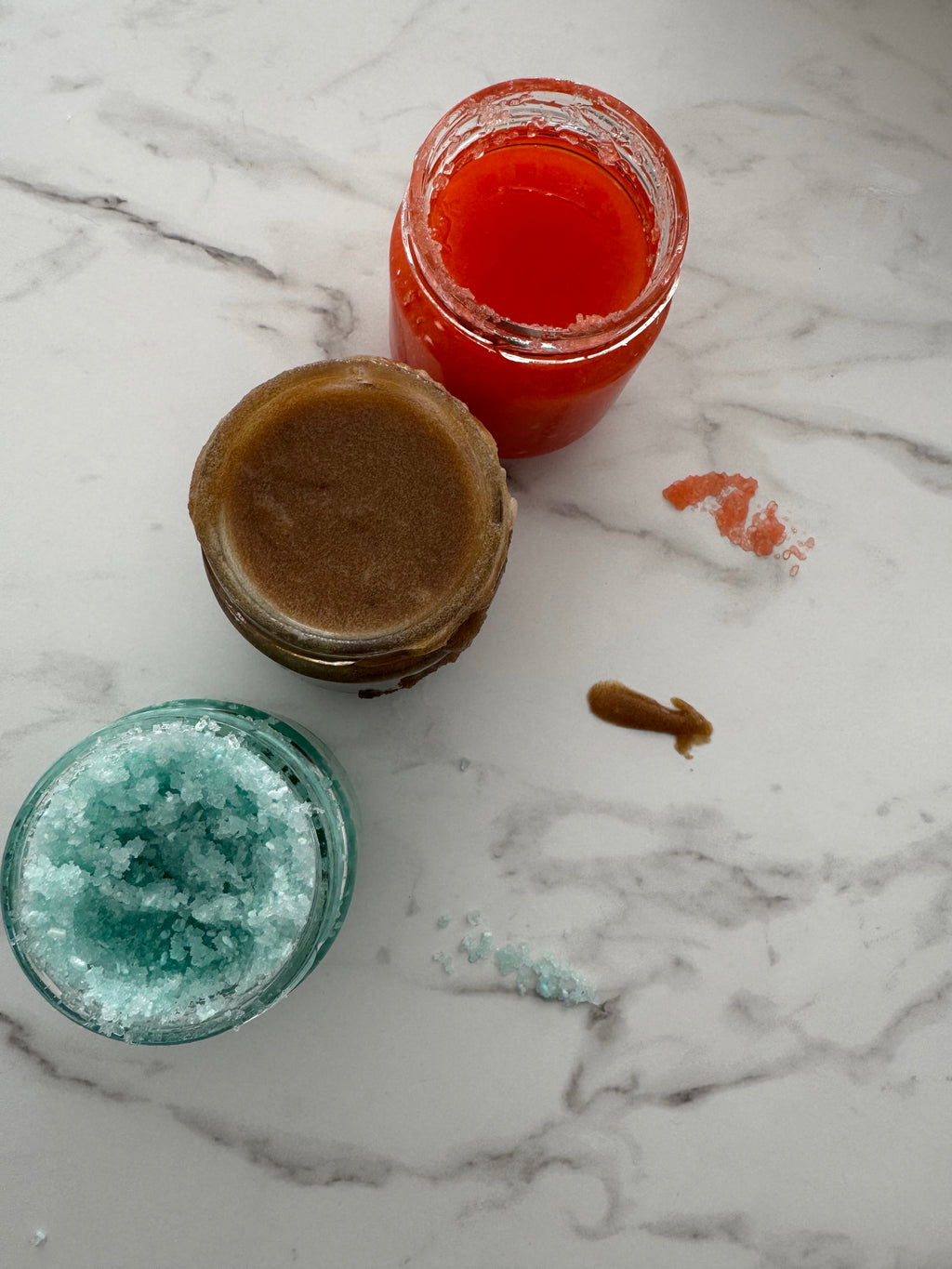Exfoliant 9oz dans des pots de verres