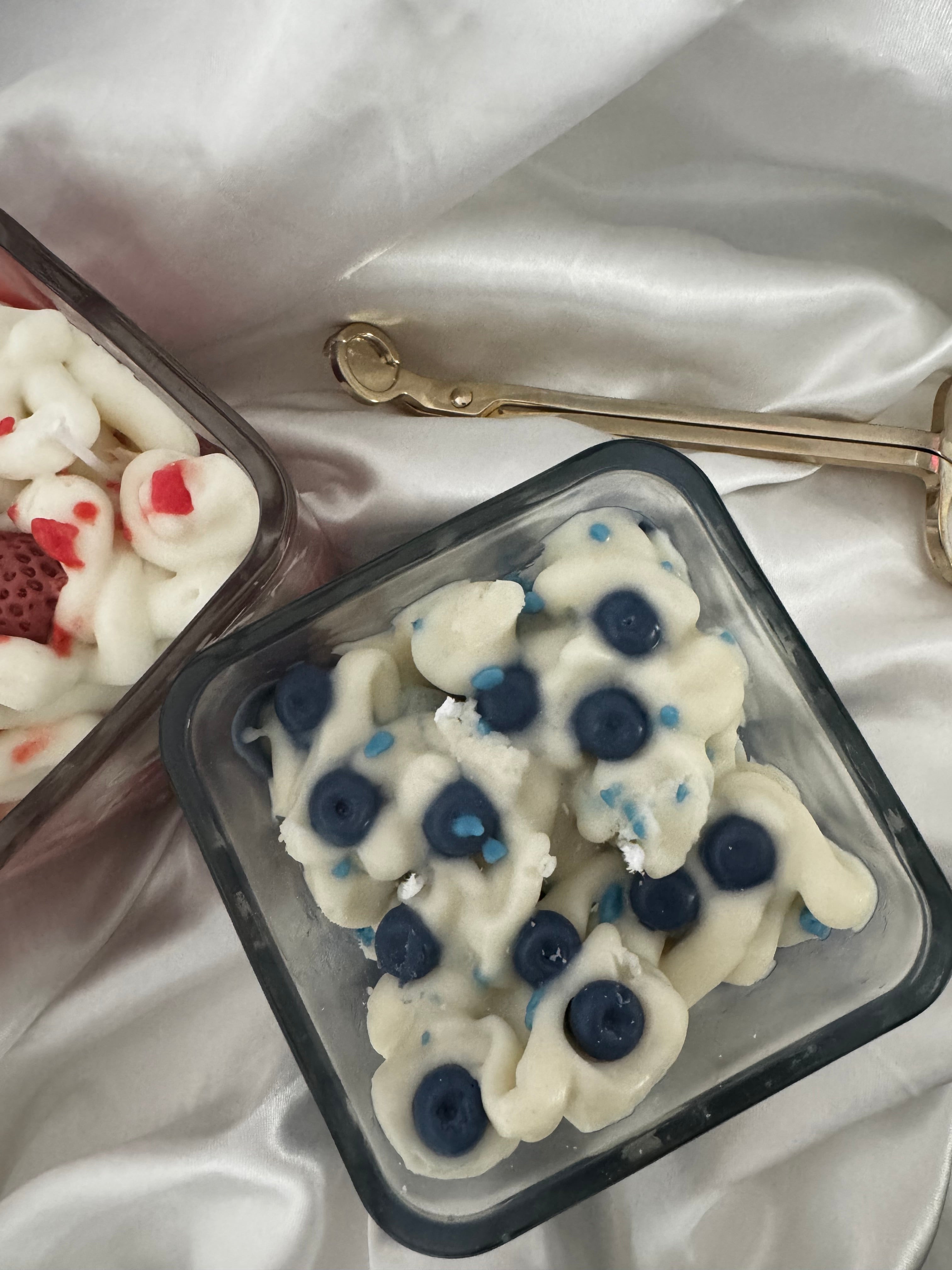 Chandelle 3 mèches – Vanille & Bleuets sucrés