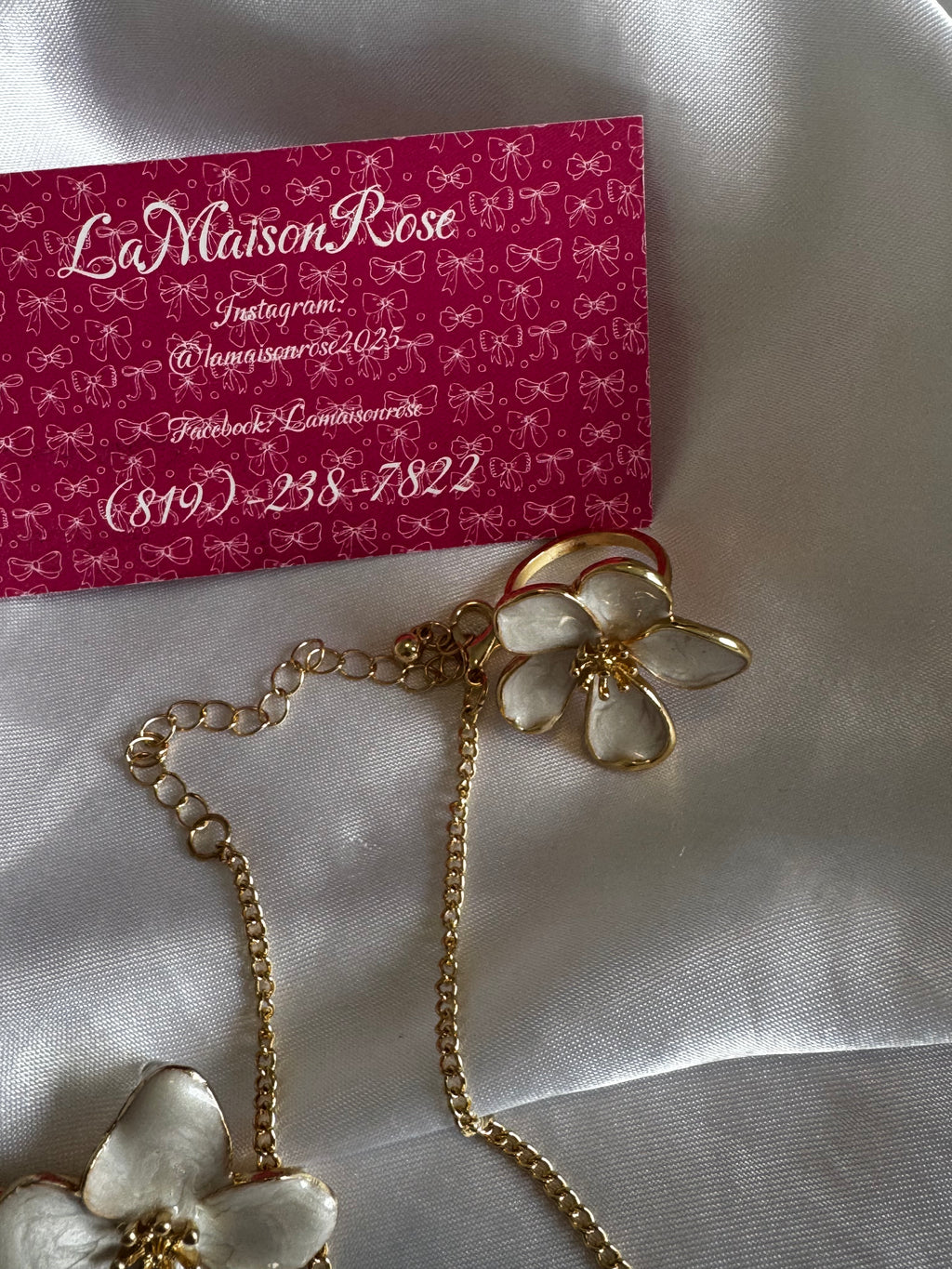 Bague Fleur d’été du Sud — LaMaisonRose & Co
Une petite touche florale à porter chaque jour
