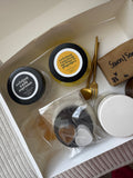 Boîte Découverte Bien-être — LaMaisonRose & Co
Une sélection surprise de soins naturels faits à la main