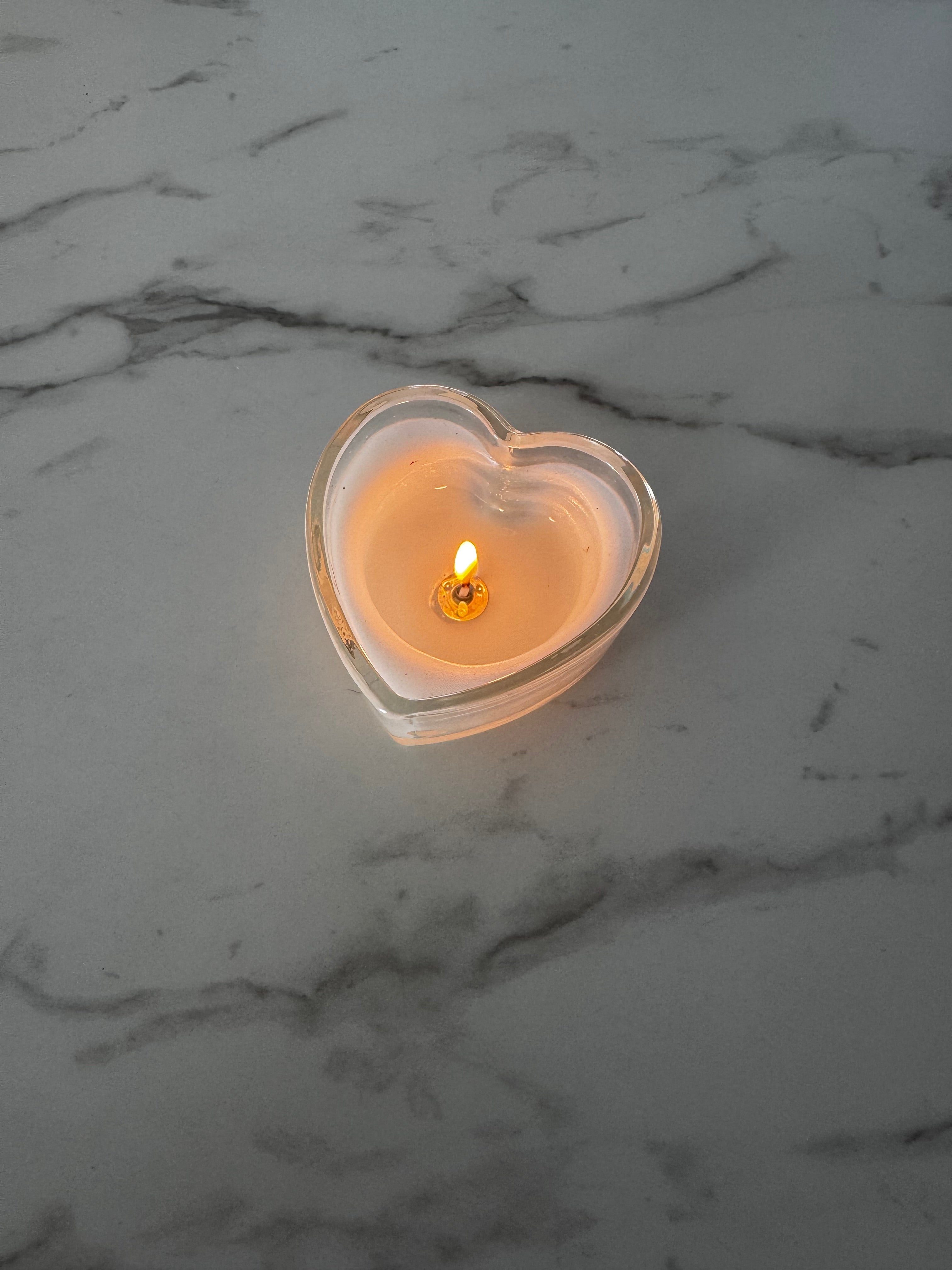 Cœur blanc à la vanille en verre