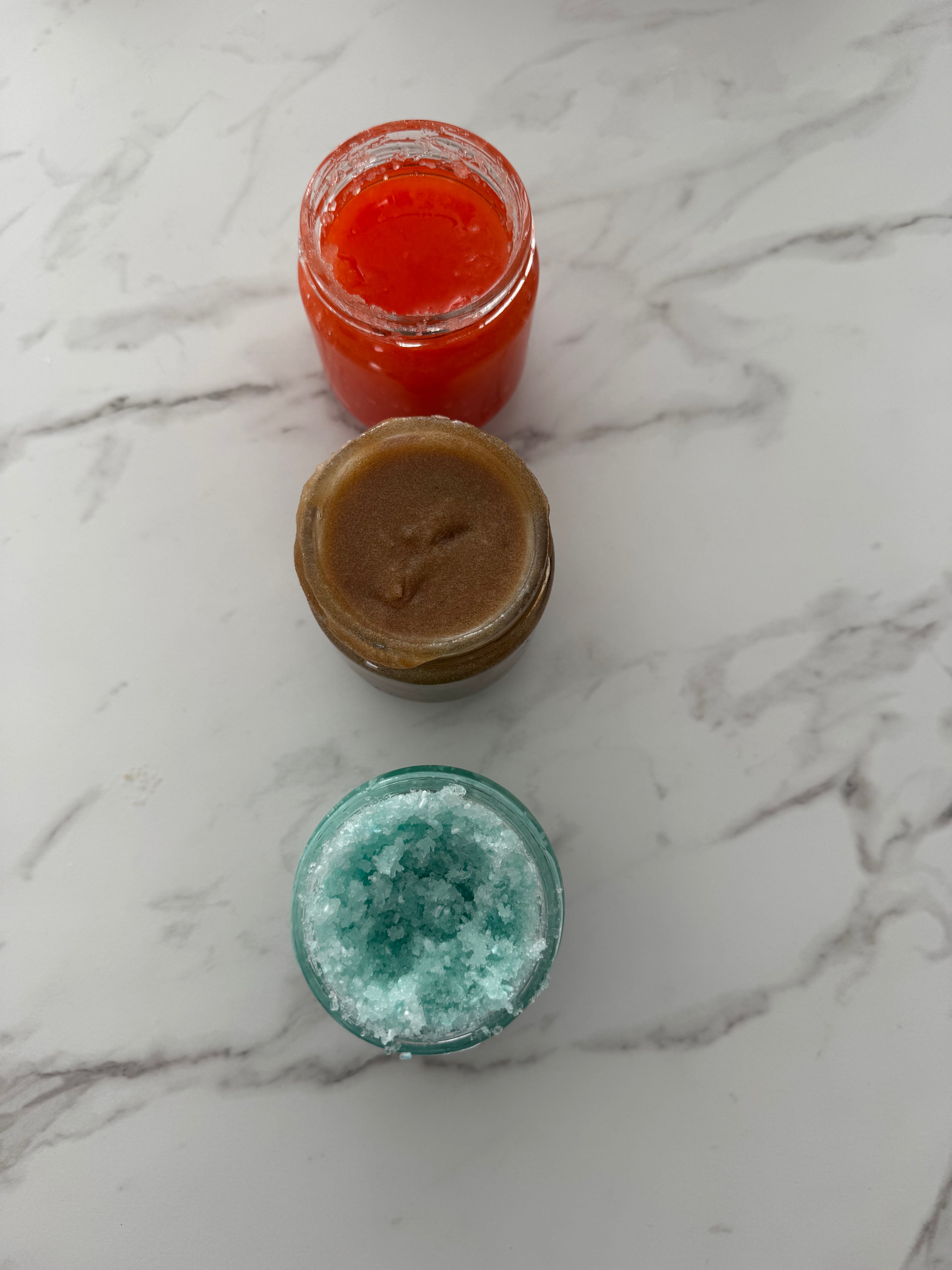 Exfoliant 9oz dans des pots de verres