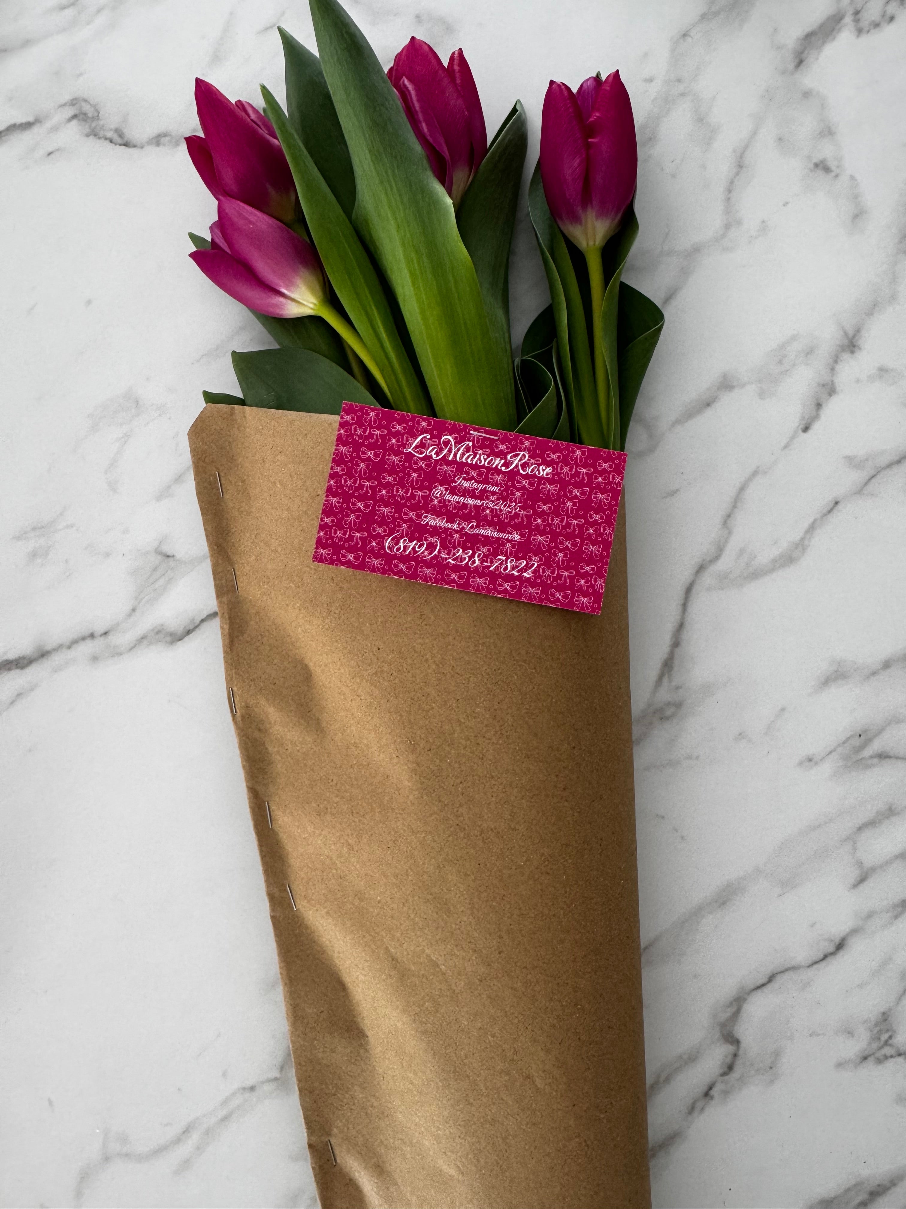 Bouquet Barcelone de six tulipes Triumph rose fushia
