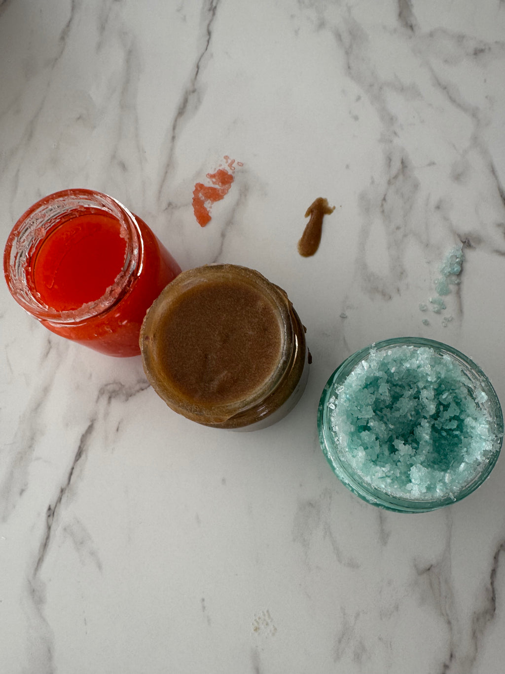 Exfoliant 9oz dans des pots de verres